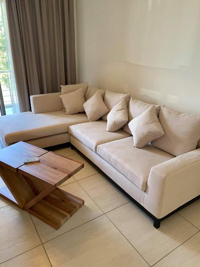 Westwood Apartments Flic en Flac Экстерьер фото